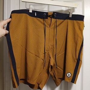 Vuori Rust and Black Active Board Shorts Sz.W36